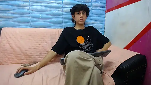 Felipe Browns online show from February 2025 01:32:01 PM