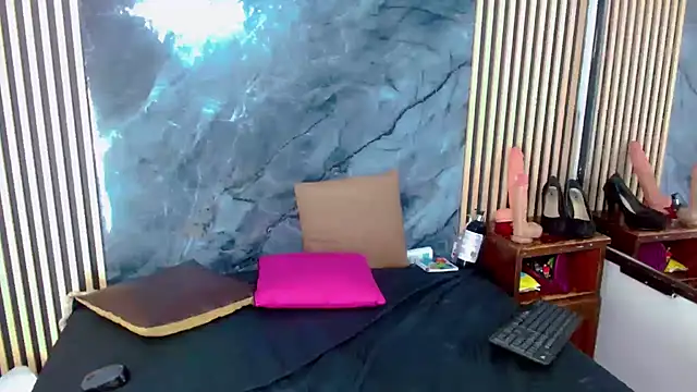 Isalombardi online show from March 2025 03:34:01 AM