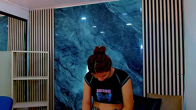 Isalombardi online show from October 2025 03:05:02 AM