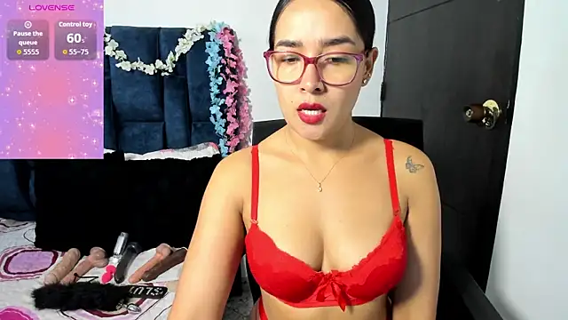 Fiorela Ocean  online show from September 2025 02:39:02 PM