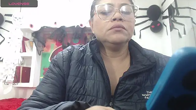 sexy lady 0 online show from October 2025 11:44:02 AM