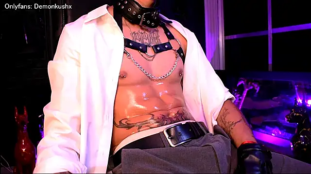 DemonKush-- online show from November 2025 04:33:02 AM