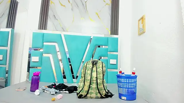 mia alvares online show from January 2025 11:27:02 AM