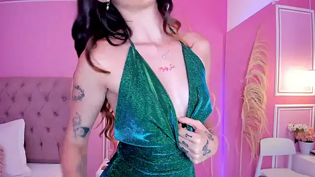 MeganCherryy online show from September 2025 09:38:01 PM