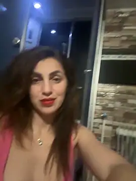 EmaSkyes online show from November 2025 07:36:01 PM