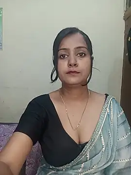 Snapshot of Miss-Riyasingh chatting on June 2026 05:21:02 PM Miss-Riyasingh online show from June 2026 05:21:02 PM