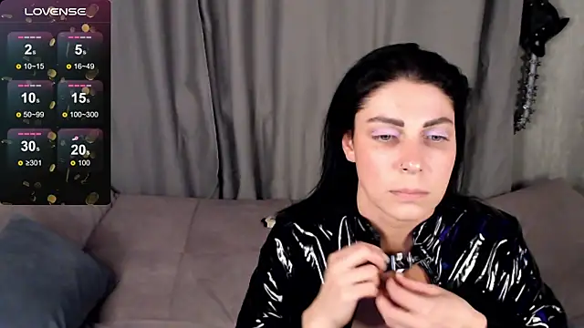 Carrie Moonshine online show from January 2025 08:45:02 PM