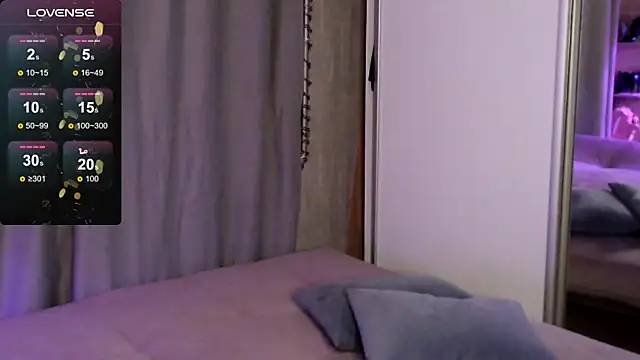 Carrie Moonshine online show from March 2025 05:56:01 PM