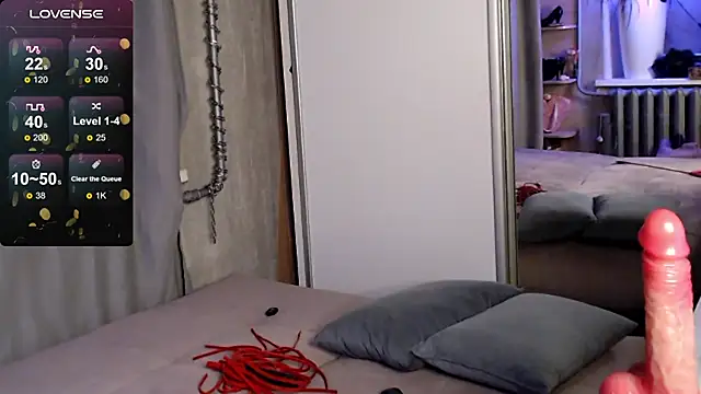 Carrie Moonshine online show from March 2025 12:05:01 AM