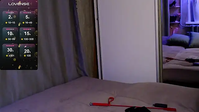 Carrie Moonshine online show from March 2025 07:31:01 PM