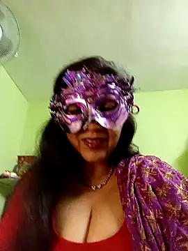 Snapshot of DesiMuffin chatting on December 2024 06:15:02 PM DesiMuffin online show from December 2024 06:15:02 PM
