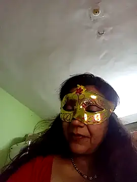 Snapshot of DesiMuffin chatting on December 2024 06:29:01 PM DesiMuffin online show from December 2024 06:29:01 PM