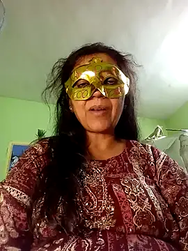 Snapshot of DesiMuffin chatting on January 2025 11:22:02 AM DesiMuffin online show from January 2025 11:22:02 AM