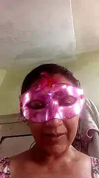 Snapshot of DesiMuffin chatting on January 2025 11:31:02 AM DesiMuffin online show from January 2025 11:31:02 AM