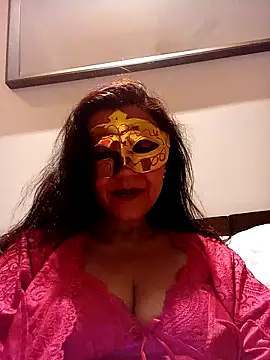 Snapshot of DesiMuffin chatting on January 2025 06:32:01 PM DesiMuffin online show from January 2025 06:32:01 PM