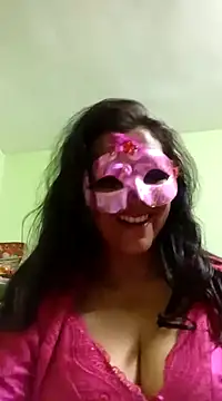 Snapshot of DesiMuffin chatting on January 2025 05:15:02 AM DesiMuffin online show from January 2025 05:15:02 AM