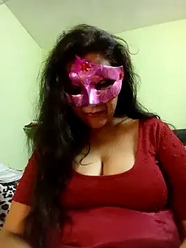 Snapshot of DesiMuffin chatting on February 2025 11:55:01 AM DesiMuffin online show from February 2025 11:55:01 AM