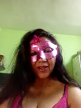 Snapshot of DesiMuffin chatting on February 2025 10:11:01 PM DesiMuffin online show from February 2025 10:11:01 PM
