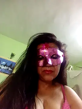 Snapshot of DesiMuffin chatting on February 2025 08:03:02 PM DesiMuffin online show from February 2025 08:03:02 PM