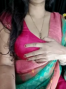 Snapshot of kaamuk_shweta chatting on September 2025 10:36:01 PM kaamuk shweta online show from September 2025 10:36:01 PM