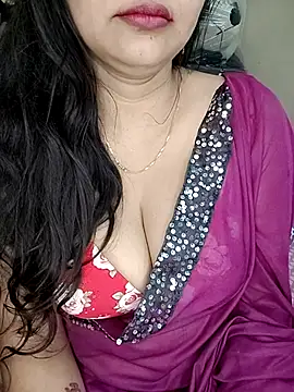 Snapshot of kaamuk_shweta chatting on October 2025 12:33:02 AM kaamuk shweta online show from October 2025 12:33:02 AM