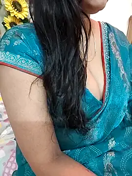 Snapshot of kaamuk_shweta chatting on April 2026 08:06:01 AM kaamuk shweta online show from April 2026 08:06:01 AM