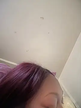 honeybrow online show from April 2026 06:01:02 PM