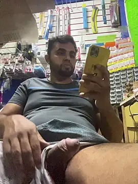 Sheik z o online show from February 2026 09:30:02 PM