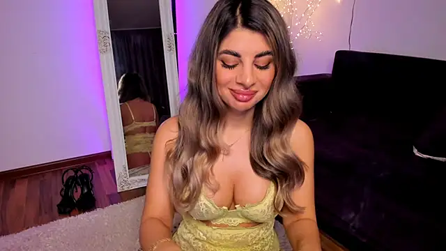 Queenofyouredreams online show from April 2026 10:08:02 PM