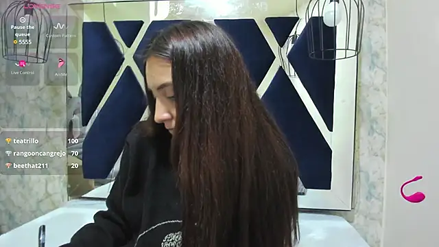  alaia collway  online show from January 2025 03:36:02 PM