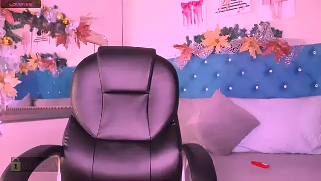 ASHLIE DIXON1 online show from December 2024 02:57:01 PM
