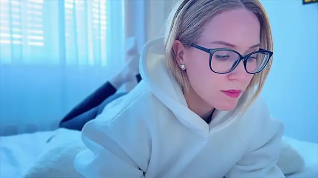 Myassistant online show from September 2025 12:30:01 PM