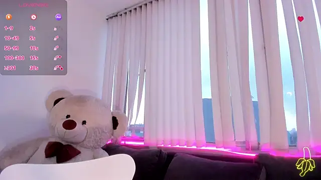 Emilly Rivera online show from February 2025 08:05:01 PM