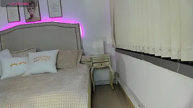 Emilly Rivera online show from February 2025 10:27:02 AM