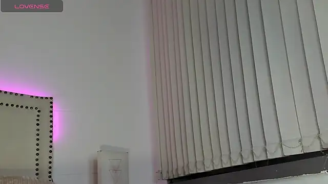 Emilly Rivera online show from February 2025 10:50:01 AM