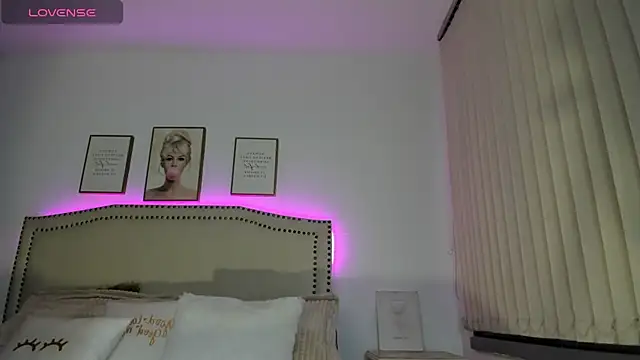 Emilly Rivera online show from March 2025 10:36:02 AM
