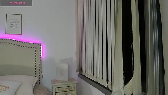 Emilly Rivera online show from March 2025 10:29:01 AM