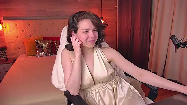 Snapshot of AngellaRoss chatting on March 2025 06:45:01 PM AngellaRoss online show from March 2025 06:45:01 PM