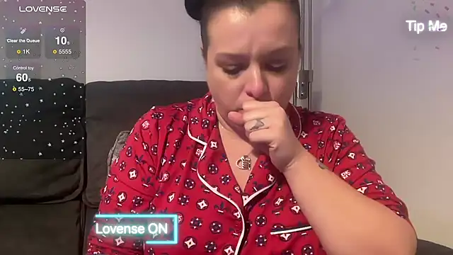 NaughtyWifeUK online show from December 2024 09:30:02 PM