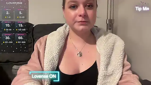 NaughtyWifeUK online show from February 2025 12:41:01 AM