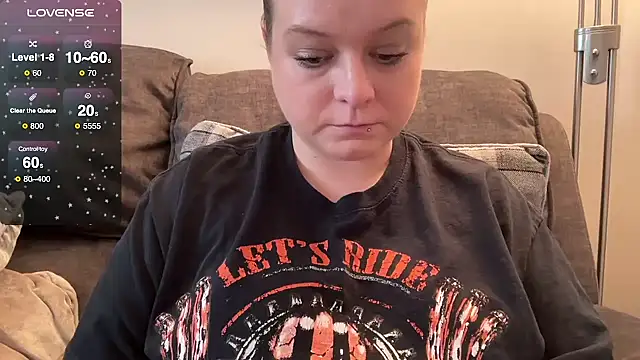 NaughtyWifeUK online show from October 2025 08:56:01 AM