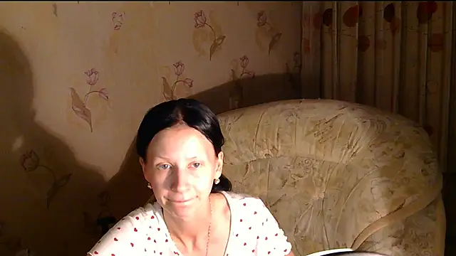 Snapshot of Starry_Siren chatting on June 2026 05:13:02 PM Starry Siren online show from June 2026 05:13:02 PM