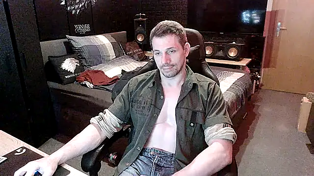 Snapshot of dreamwallker21 chatting on April 2026 12:51:02 PM dreamwallker21 online show from April 2026 12:51:02 PM