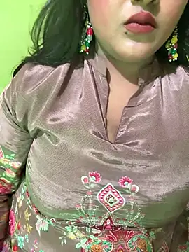 Snapshot of Ayesha_mahi chatting on June 2026 09:13:02 AM Ayesha mahi online show from June 2026 09:13:02 AM