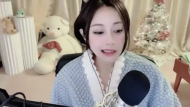 Daisy-77 online show from December 2024 09:52:01 PM