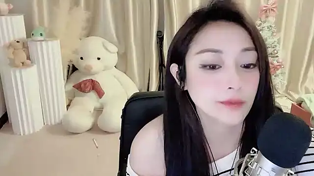 Daisy-77 online show from December 2024 10:10:02 PM