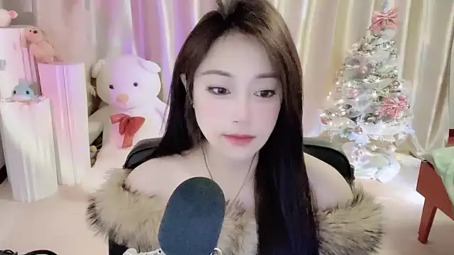Daisy-77 online show from December 2024 06:44:02 PM