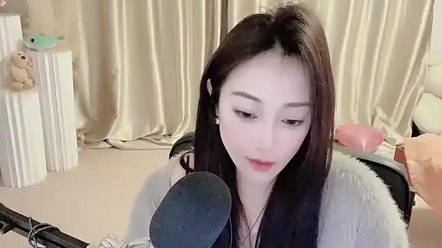 Daisy-77 online show from January 2025 08:10:02 PM