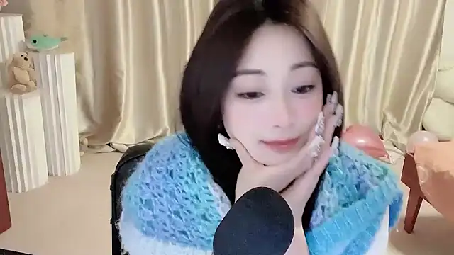 Daisy-77 online show from January 2025 05:42:02 PM