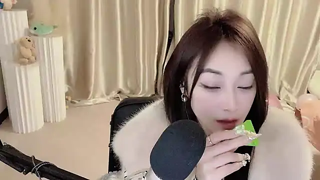 Daisy-77 online show from January 2025 09:26:02 PM